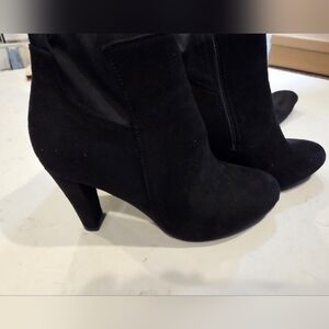 Elegant Black Women's Knee-High Boots